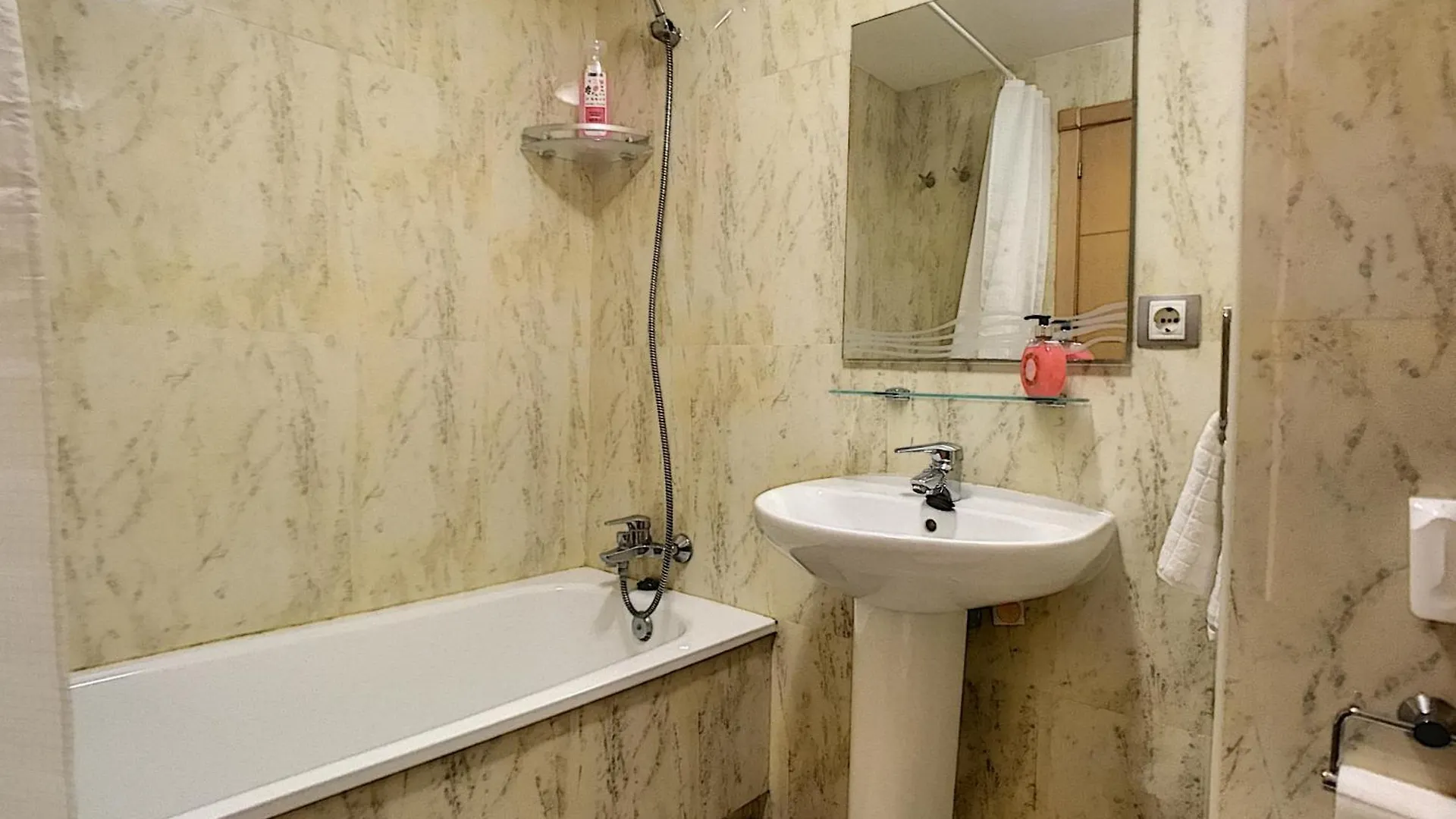 2239-Lovely 2 Bedrooms With Pool And Paddle Court Manilva 0*,