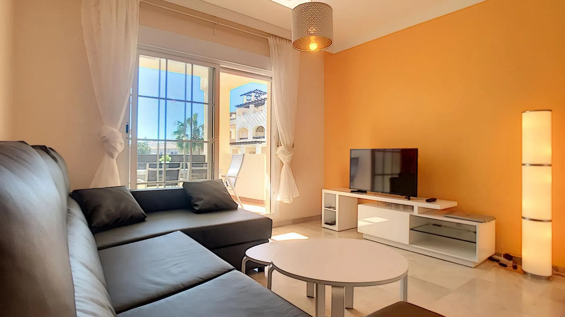 2239-Lovely 2 Bedrooms With Pool And Paddle Court Manilva Apartment